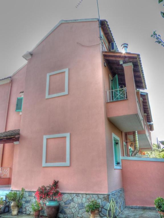 Villa Marina Ipsos Luaran gambar