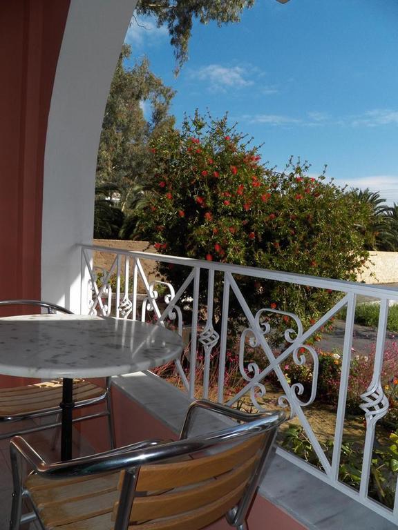 Villa Marina Ipsos Luaran gambar